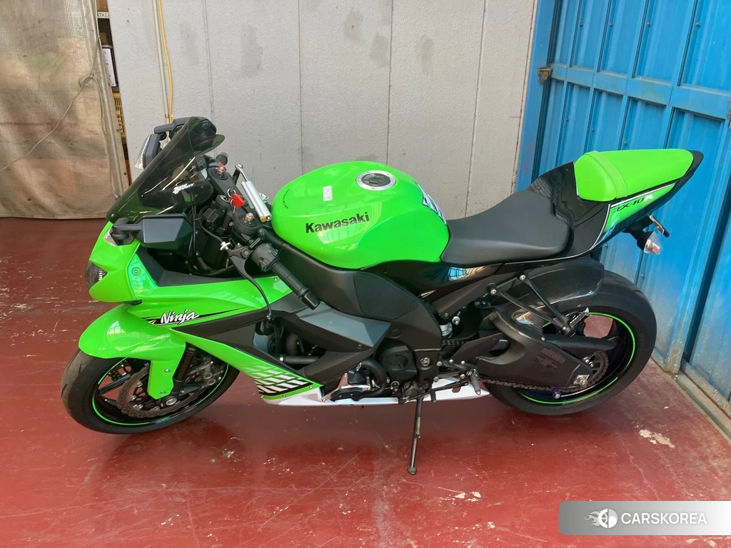 Проданный Kawasaki ZX-10R NINJA 2011 из Японии