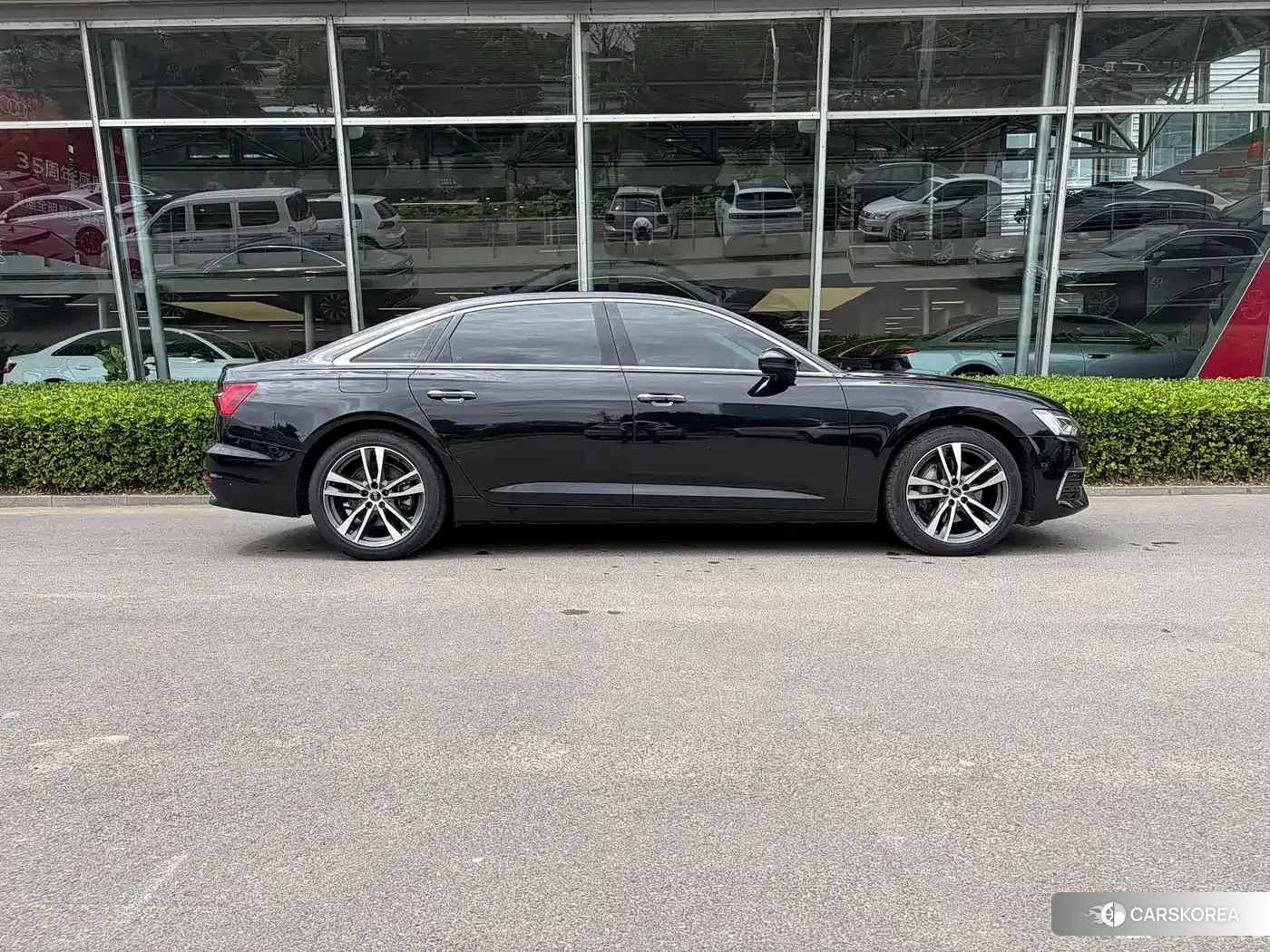 Audi A6L 2022 Черный из Китая, фото 5