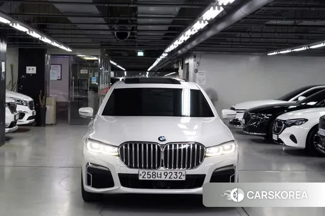 BMW 7 Series (G11) id 3318975 из Кореи 12