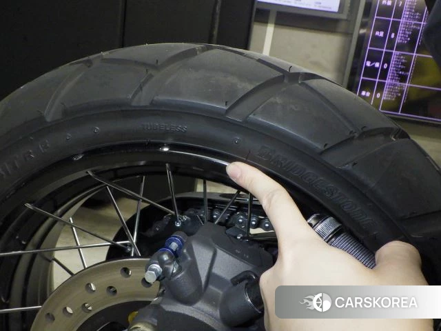 Honda X-ADV 750 id 3949456 из Японии 12