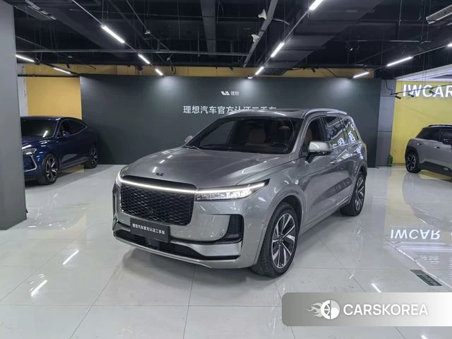 Ideal car Ideal ONE 2023 Серебристо-серый из Китая, фото 2