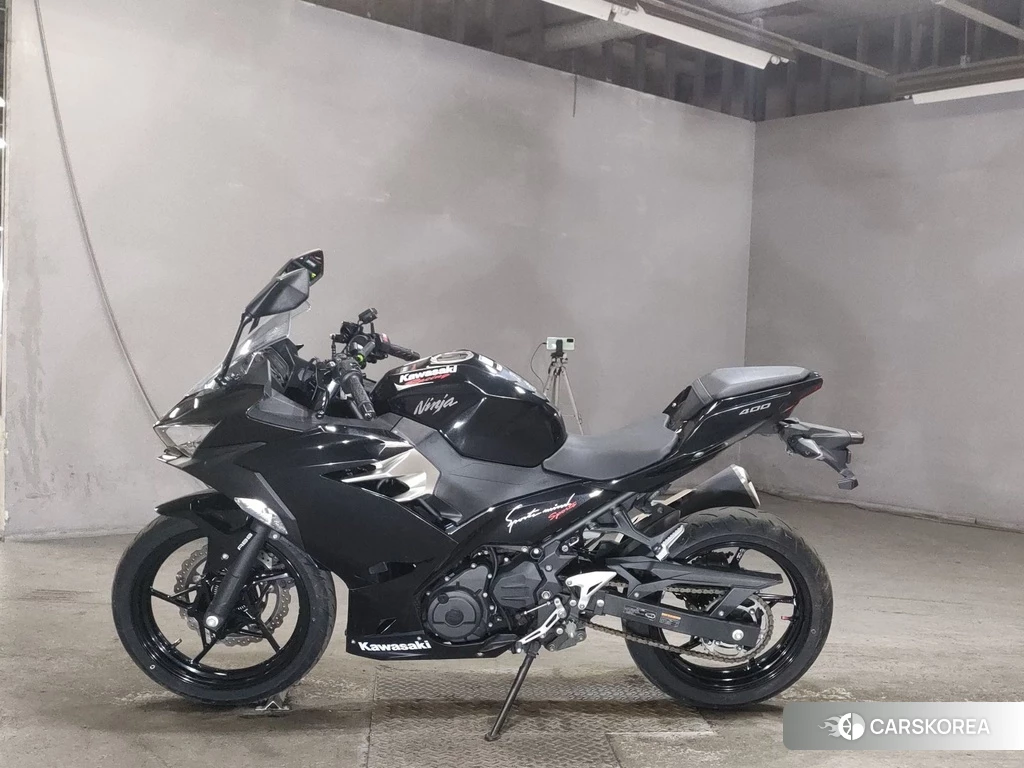 Проданный Kawasaki NINJA 400 2018 из Японии, фото 2