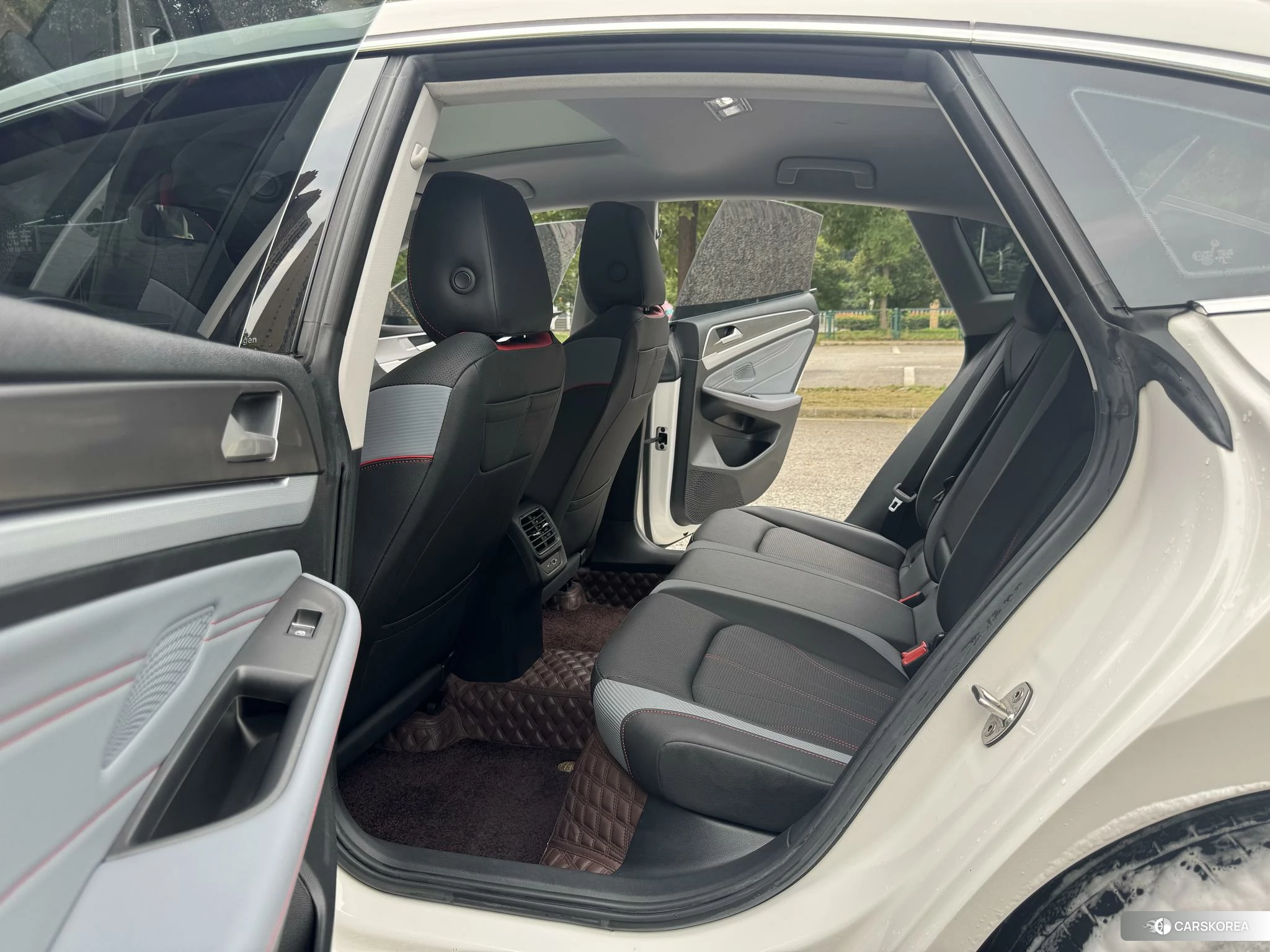 Volkswagen Lingdu 2023 Белый из Китая, фото 5