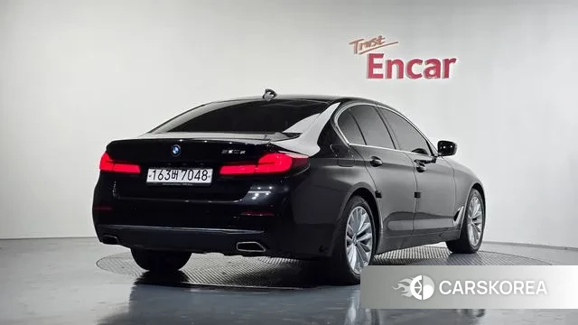 BMW 5 Series (G30) id 3344059 из Кореи 12