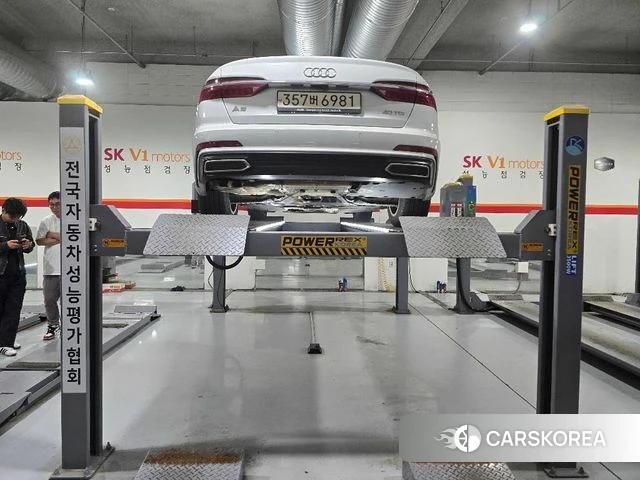 Audi A6 (C8) 2021 Белый из Кореи, фото 2