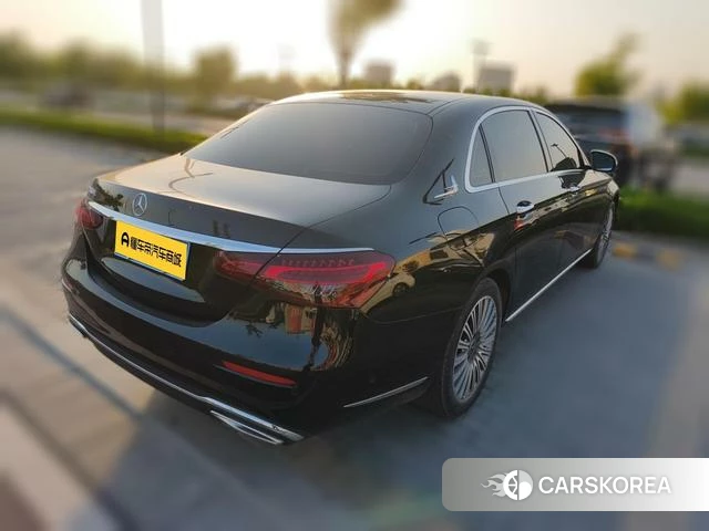 Mercedes-Benz E-class 2023 Черный из Китая, фото 2