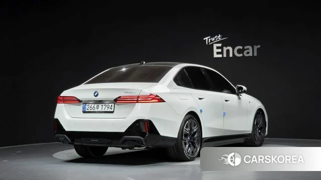 BMW 5 Series (G60) id 4773447 из Кореи 12