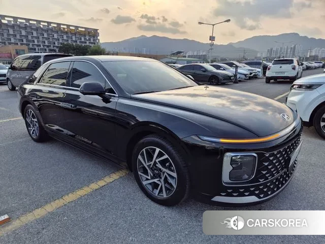 Hyundai Grandeur (GN7) id 3223120 из Кореи 12