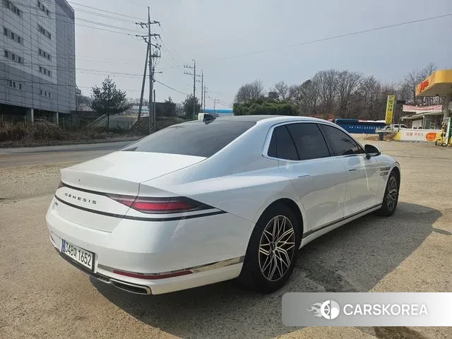 Genesis G90 (RS4) id 3770671 из Кореи 12