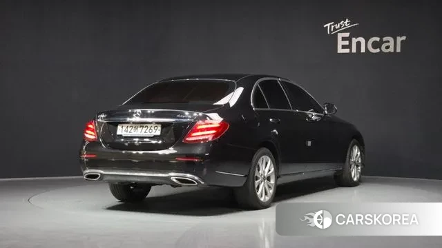 Mercedes-Benz E-Class W213 id 3789823 из Кореи 12