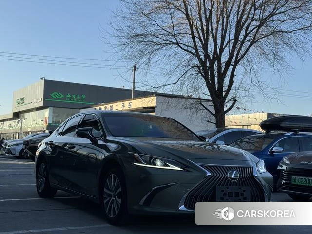 Lexus ES id 4272332 из Китая 8