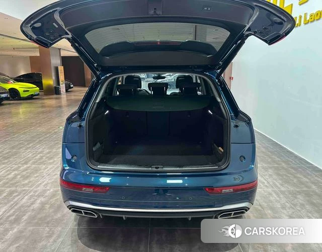 Audi Q5L id 4314117 из Китая 12