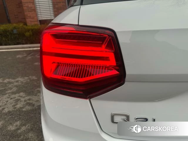 Audi Q2L id 4259468 из Китая 12
