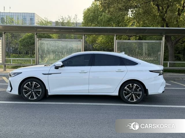 Chery Arrizo 8 2023 Белый из Китая, фото 5
