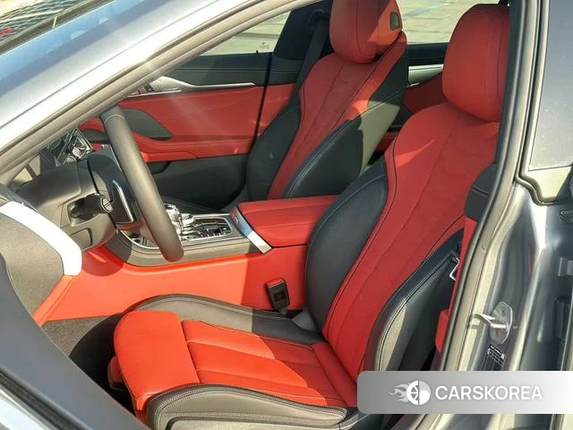 BMW 8 series 2024 Темно-серый из Китая, фото 5