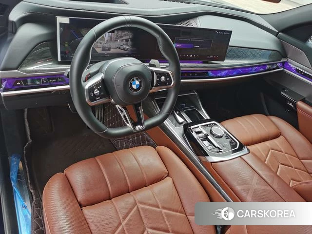 BMW 7 series 2023 Черный из Китая, фото 6