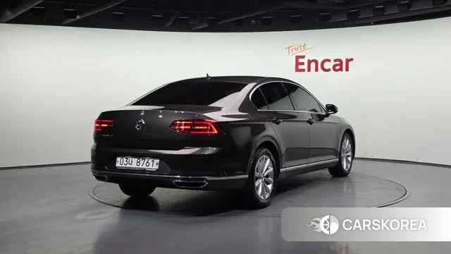 Volkswagen Passat GT (B8) id 3588550 из Кореи 12