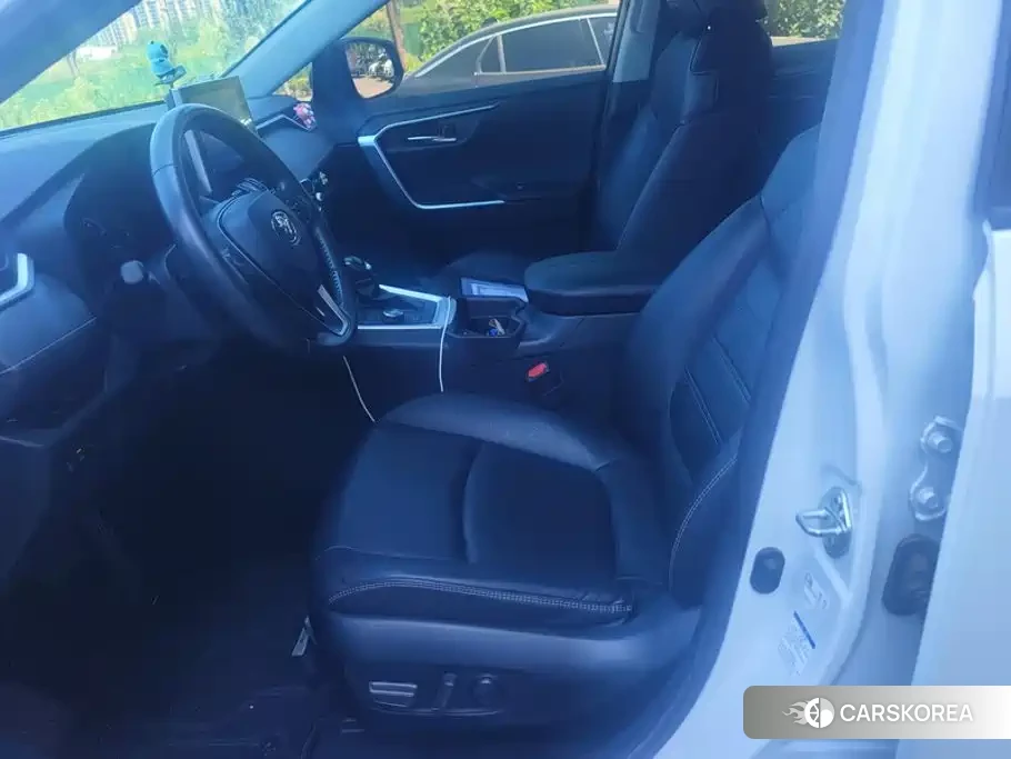 Toyota RAV4 id 4679768 из Китая 8