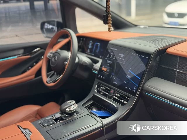 GAC Trumpchi Trumpchi E9 PHEV id 4190570 из Китая 10