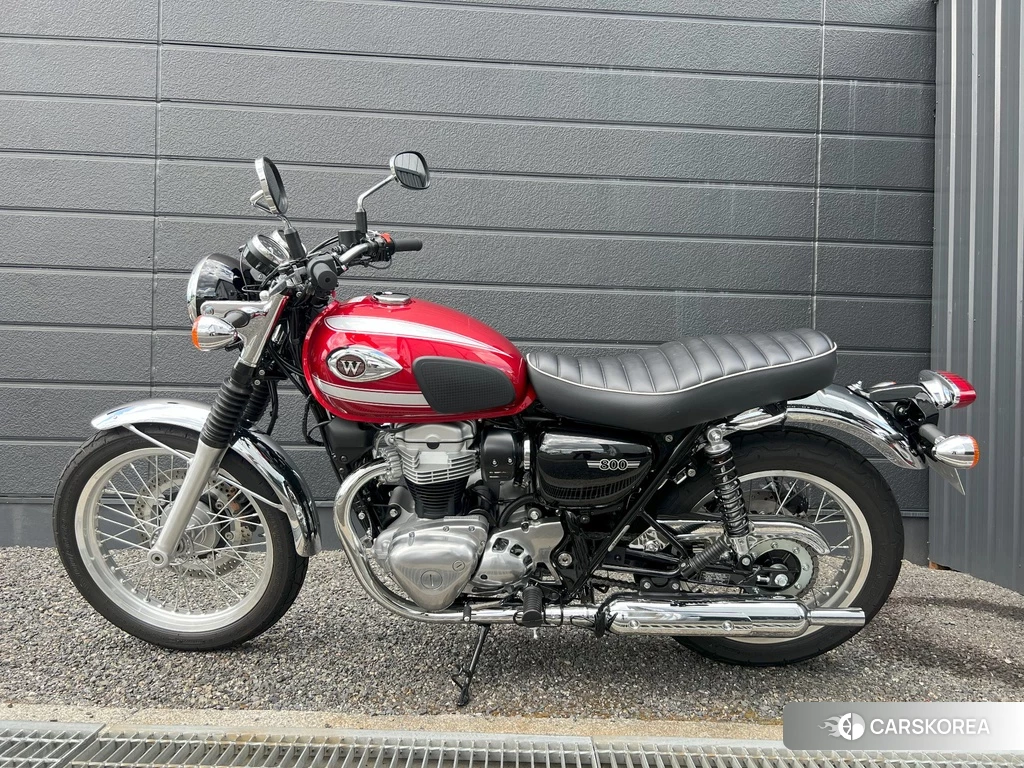 Проданный Kawasaki W800 2024 из Японии