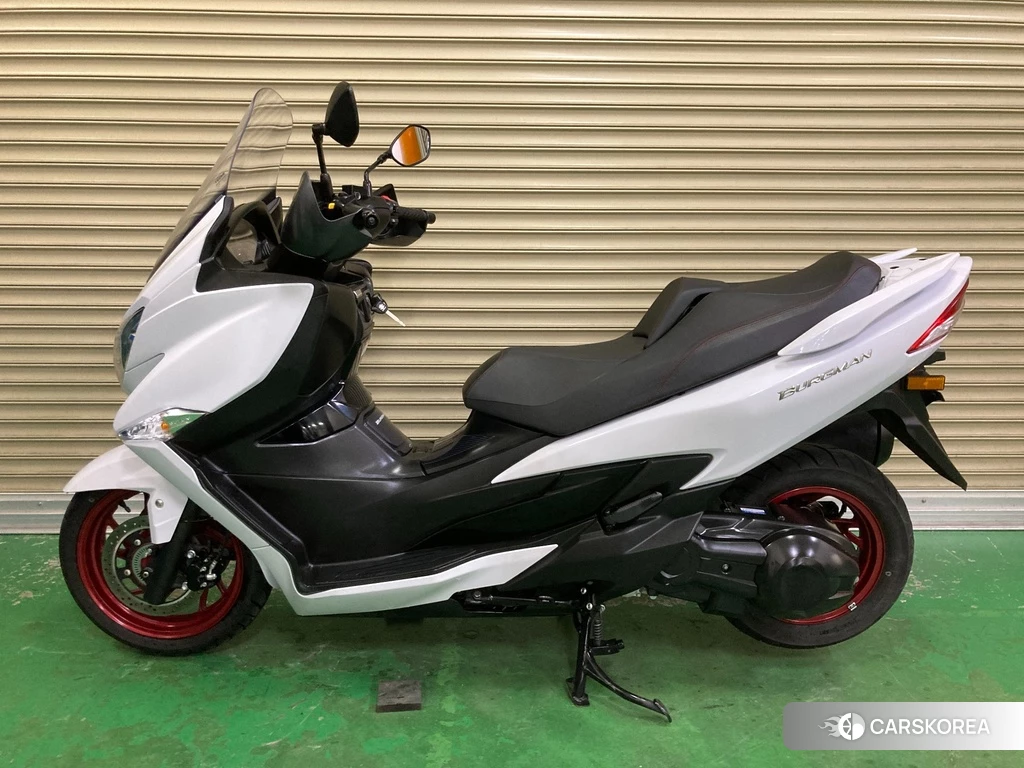 Проданный Suzuki BURGMAN 400 2019 из Японии, фото 2