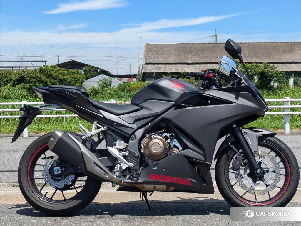 Проданный Honda CBR400R ABS 2022 из Японии, фото 2