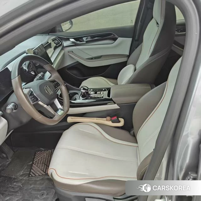 BYD Qin PLUS DM 2023 Серебристо-серый из Китая, фото 2
