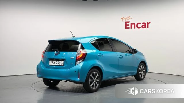 Toyota Prius C id 4424509 из Кореи 12