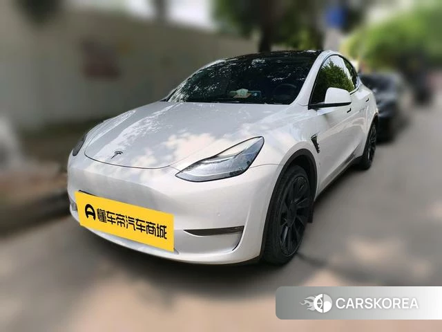 Tesla Model Y 2023 Белый из Китая, фото 2