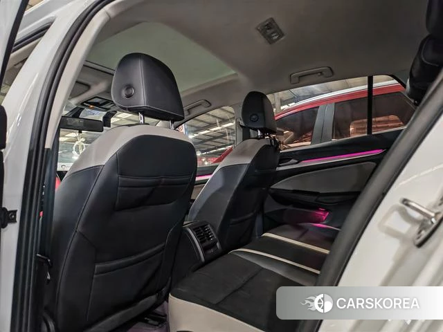 Volkswagen Golf 2021 Белый из Китая, фото 2