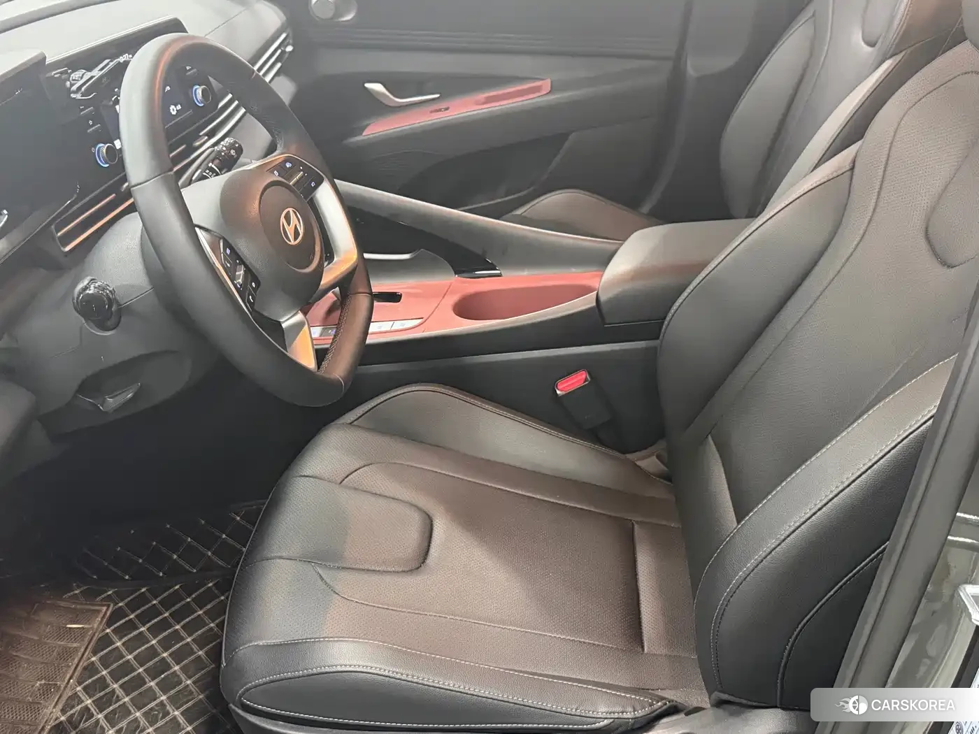 Hyundai Elantra 2025 Silver/gray из Китая, фото 2