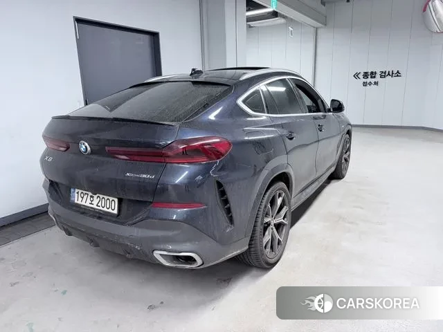 BMW X6 (G06) 2022 Черный из Кореи, фото 2