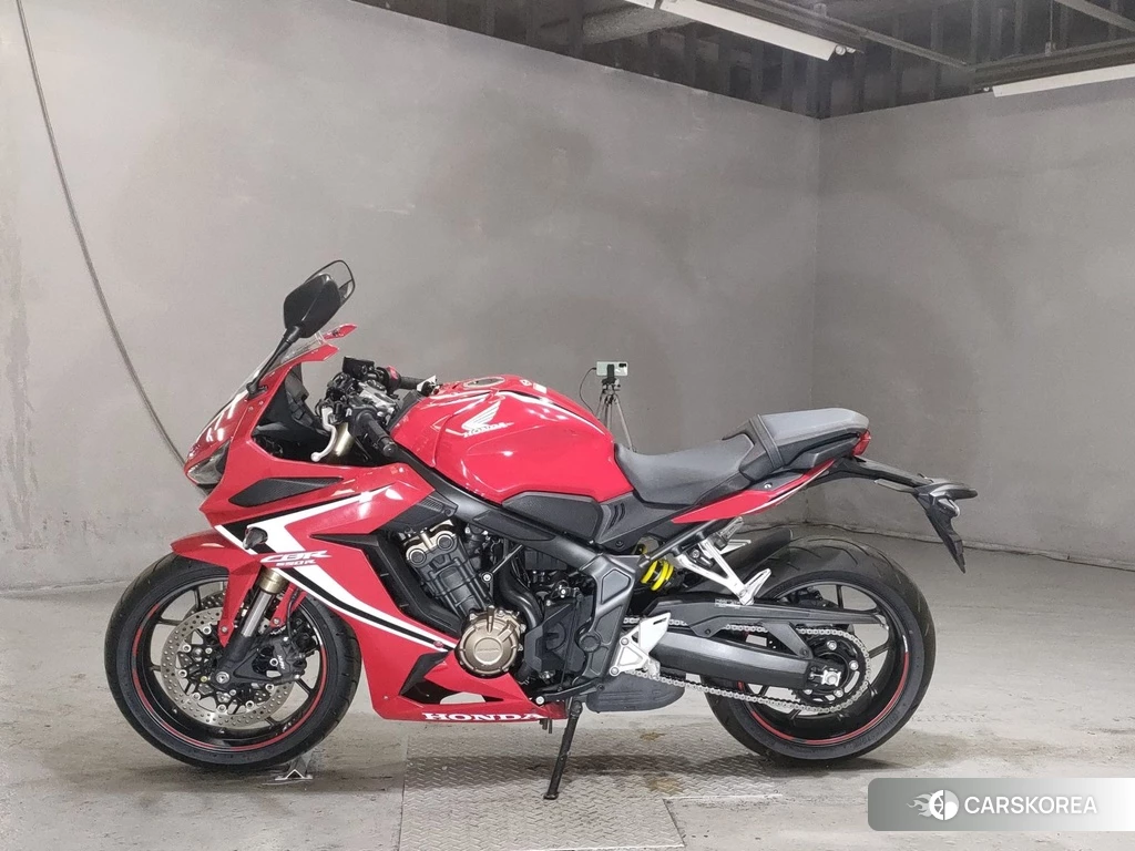 Проданный Honda CBR650R 2019 из Японии