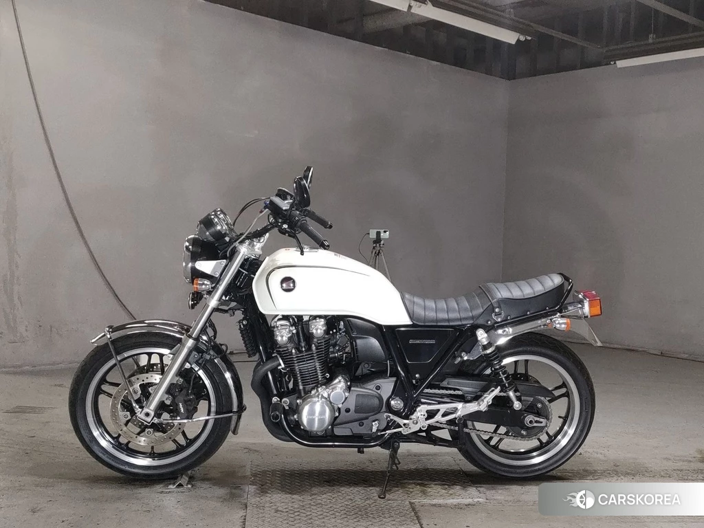 Проданный Honda CB1100 2010 из Японии
