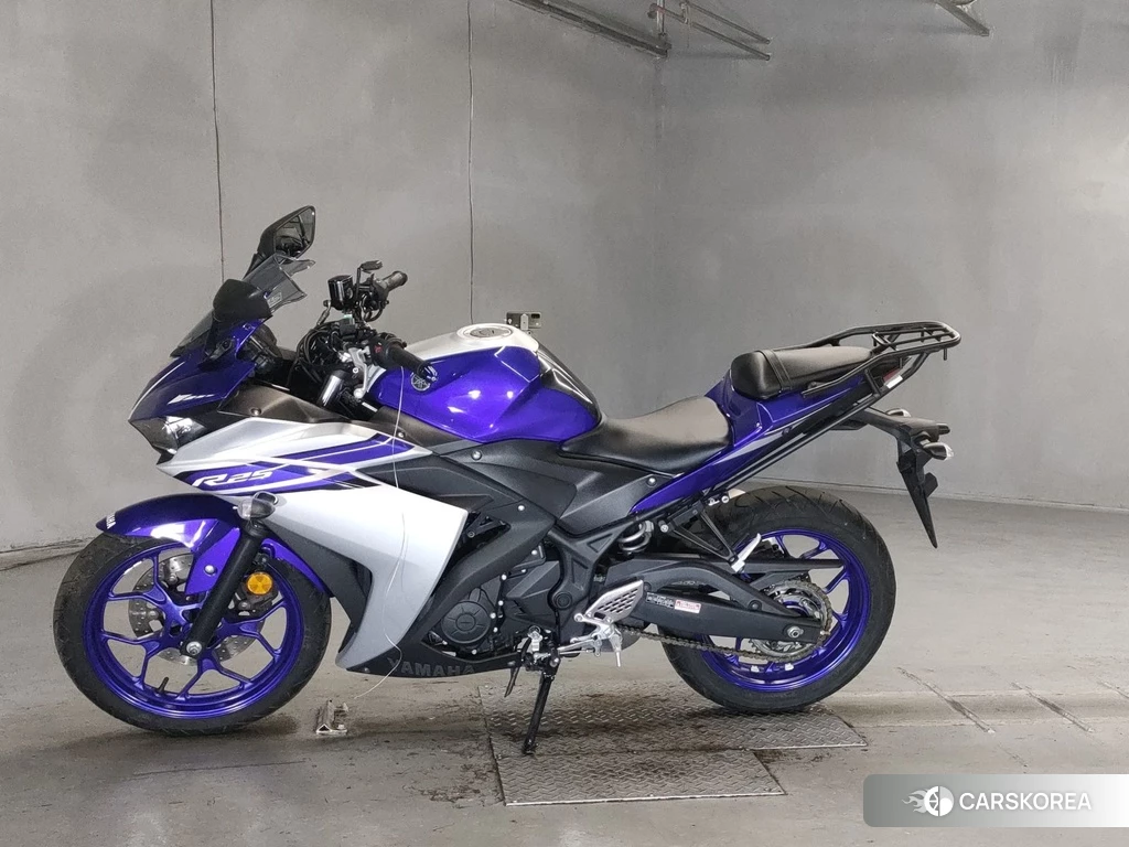 Проданный Yamaha YZF-R25 2015 из Японии
