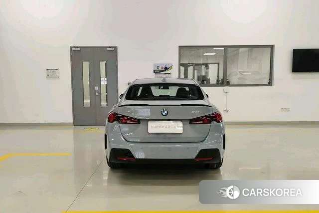 BMW 2 series 2025 Серебристо-серый из Китая, фото 6