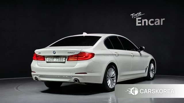 BMW 5 Series (G30) id 4403191 из Кореи 12