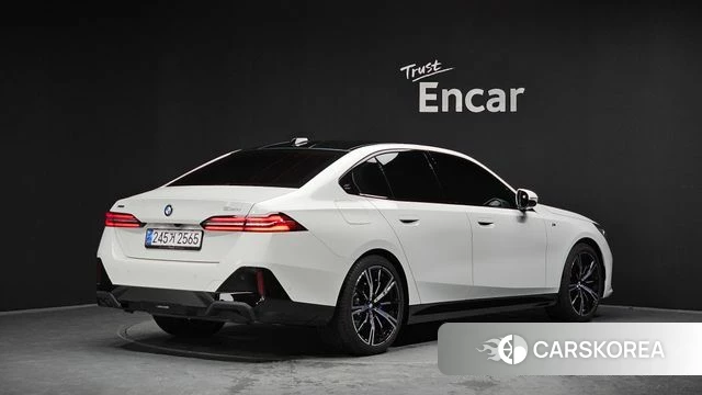 BMW 5 Series (G60) id 4749198 из Кореи 12