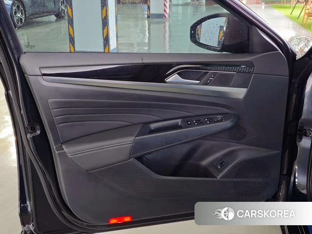 Volkswagen Passat id 4263182 из Китая 12
