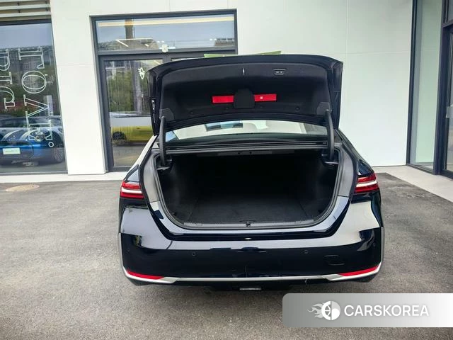 BMW i5 2025 Черный из Китая, фото 6