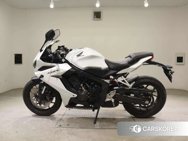 Проданный Honda CBR650R 2023 из Японии, фото 2
