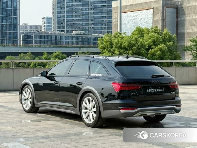 Audi A6 (import) 2022 Черный из Китая, фото 4