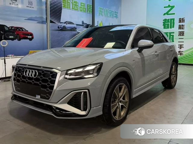 Audi Q2L 2023 Серебристо-серый из Китая, фото 2