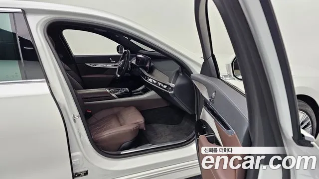 BMW 7 Series (G70) id 2626362 из Кореи 12