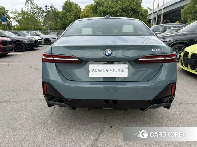 BMW 5 series (imported) 2025 Зеленый из Китая, фото 5