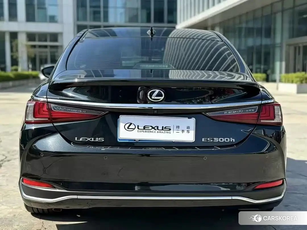 Lexus ES 2021 Черный из Китая, фото 2