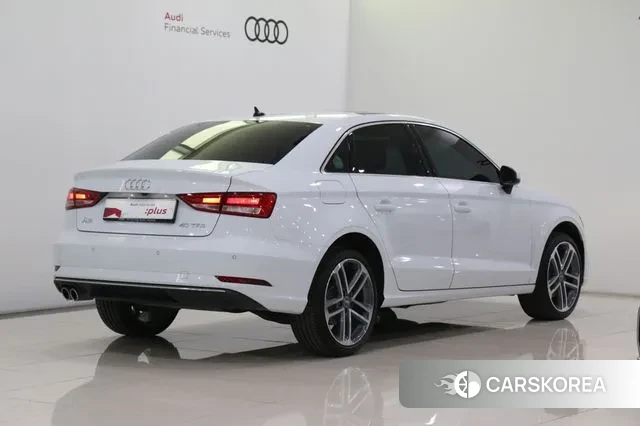 Audi New A3 2019 Белый из Кореи, фото 2