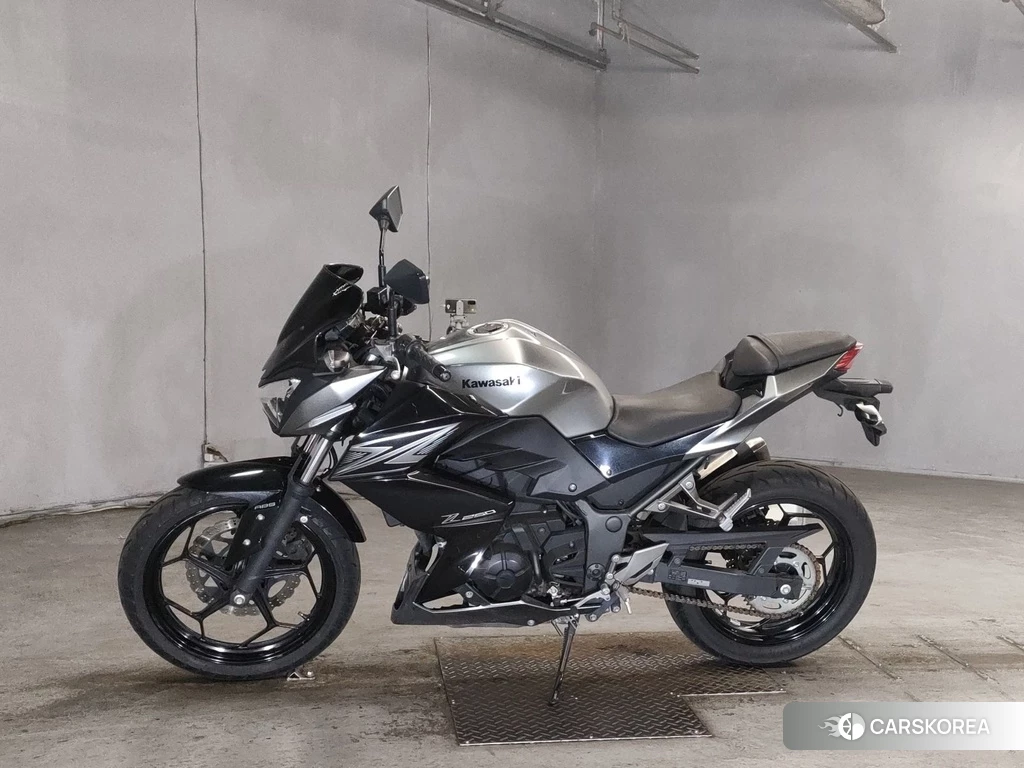 Проданный Kawasaki Z250 2015 из Японии, фото 2