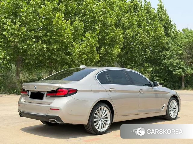 BMW 5 series 2022 Шампань из Китая, фото 2