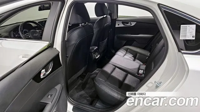 Kia Come New K3 id 2639159 из Кореи 12